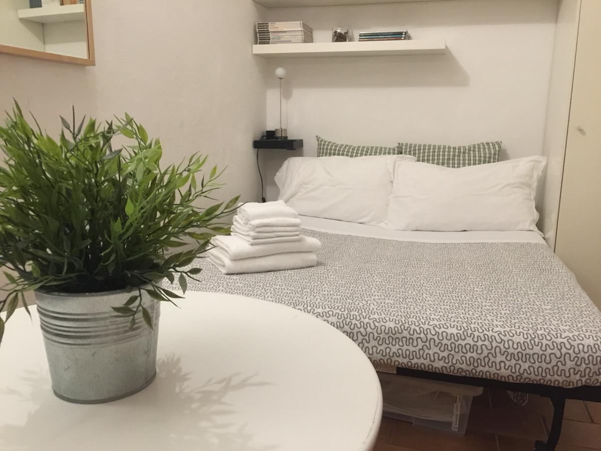 Small Navona Studio Рим Екстер'єр фото